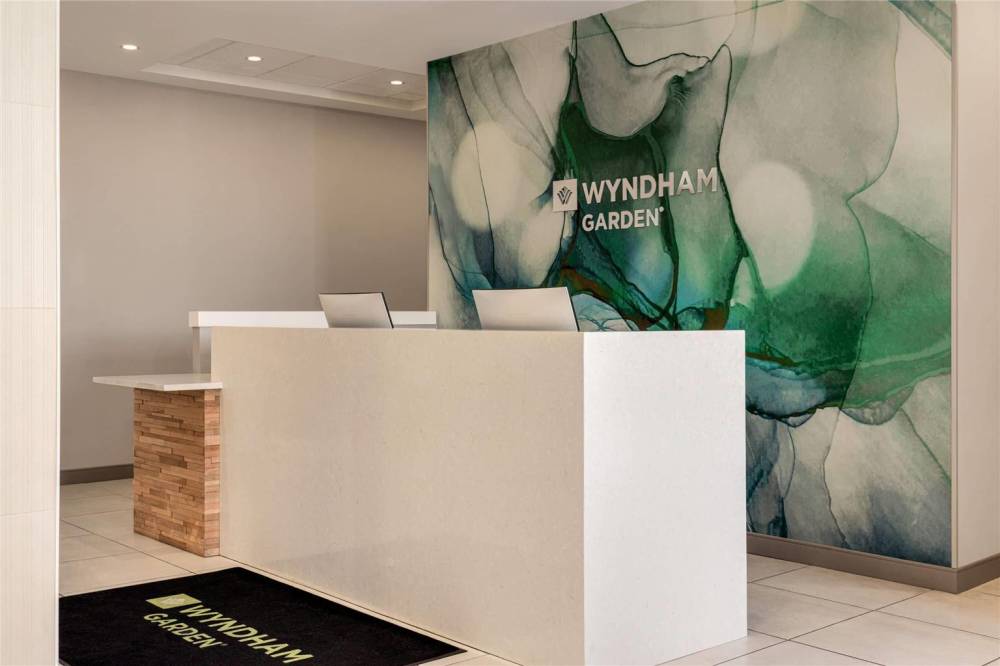 Wyndham Garden Atlanta Airport 3