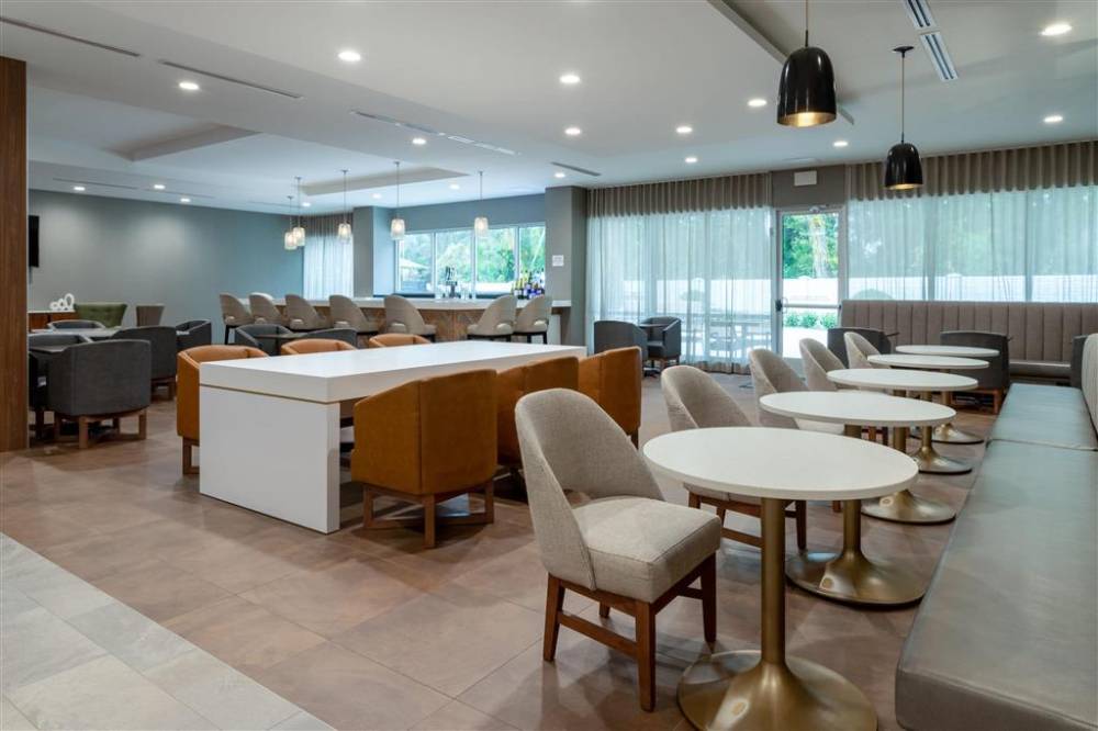 Wyndham Garden Orlando Airport 7