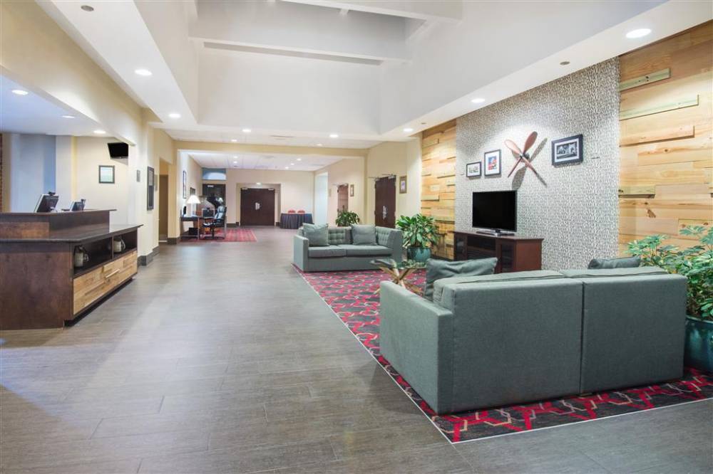 Wyndham Garden Pittsburgh Airport 2