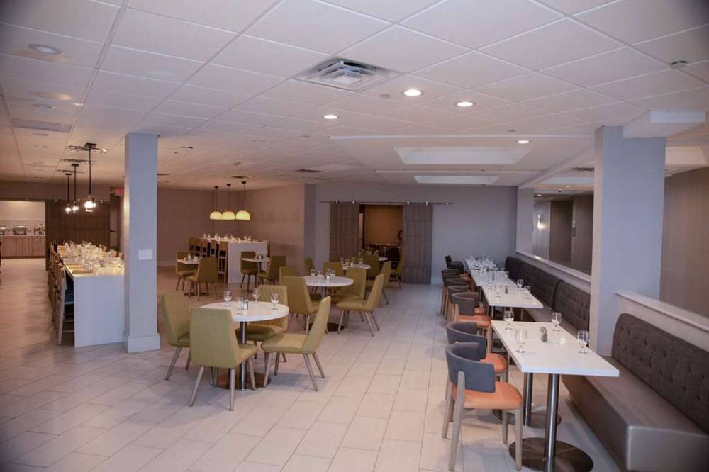 Wyndham Houston Hobby Airport 5