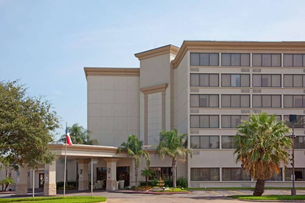 Wyndham Houston Hobby Airport 2