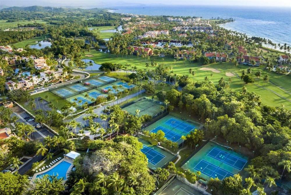 Wyndham Palmas Beach And Golf Resort 4