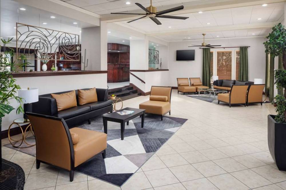 Wyndham Tucson Airport Hotel & Conference Center 5