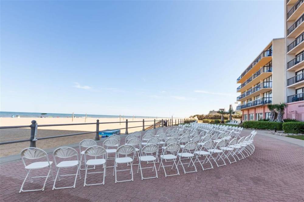 Wyndham Virginia Beach Oceanfront 2