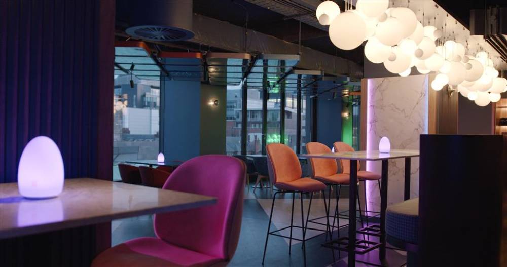 Yotel Glasgow 8